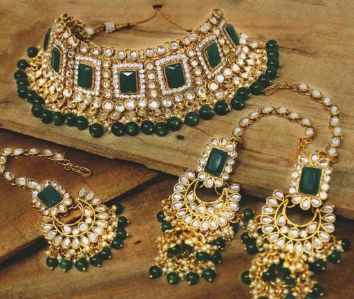 Indian Green Kundan & Pearls Jewelry Set with Earrings Maang Tikka, Indian Bridal Jewelry Set, Traditional Green Big Kundan Polki Necklace