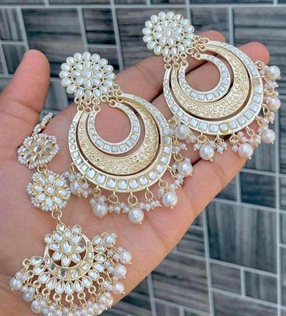 Bollywood Glamour- Kundan Hoop Earrings Set With Maangtika Set, Partywear White Chandbaliyan Earrings, Hoop Meenakari Earrings For Women