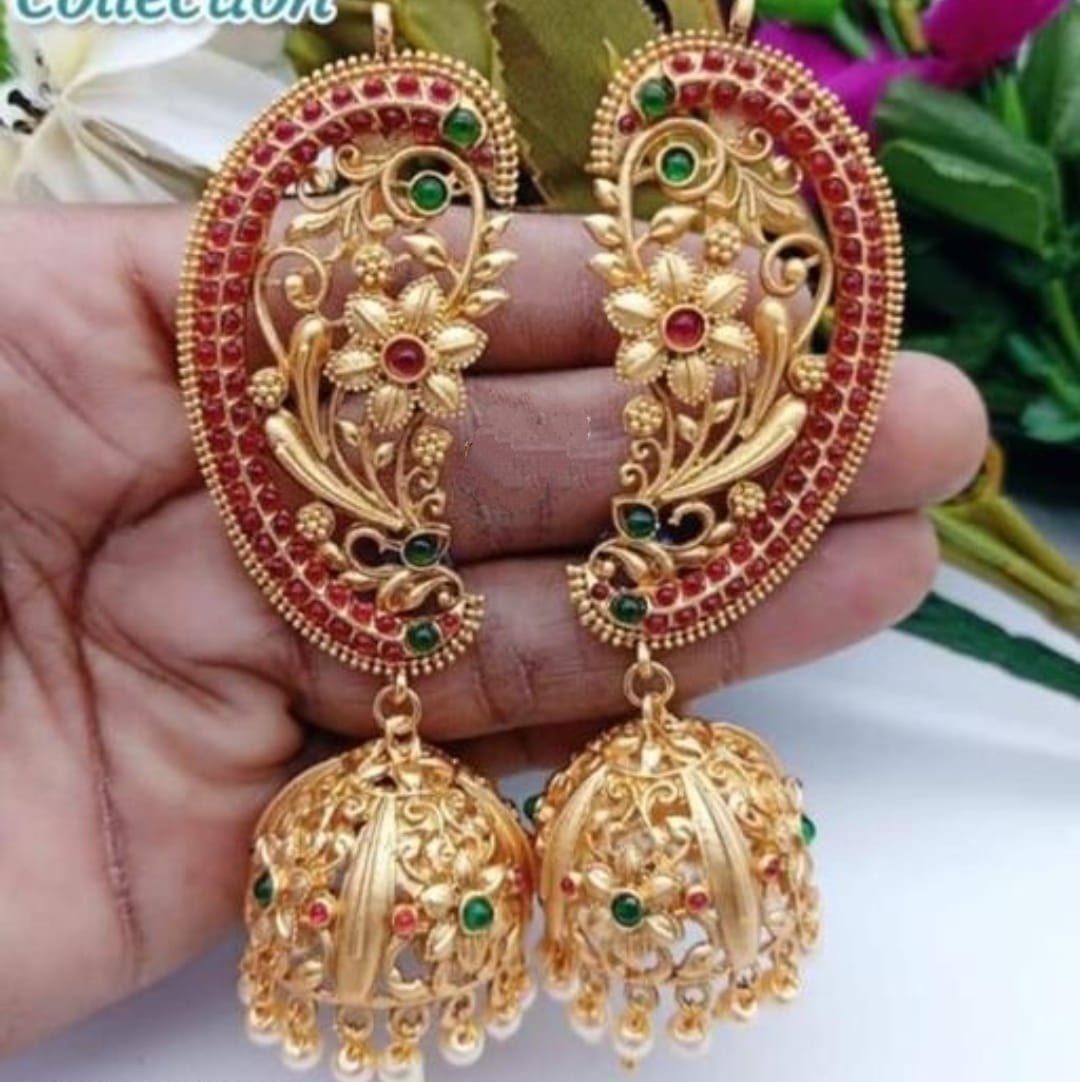 Stylish Gold Plated Bahubali Style Circular Stud Earrings With Hair Chain, Kundan Chanbaliyan, Kundan Earrings With Sahara, Bahubali Jewelry