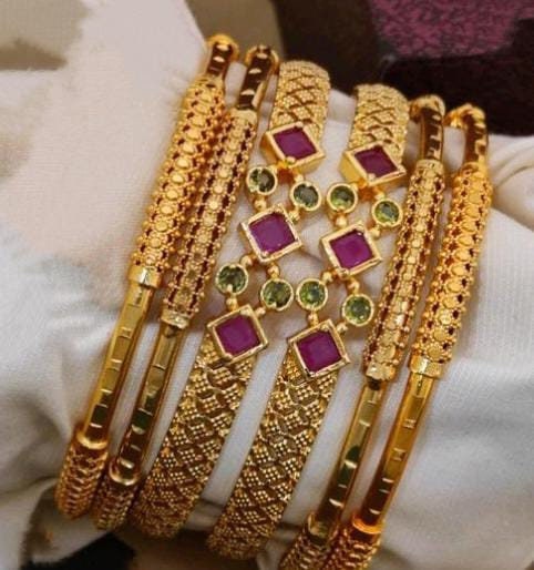 Ruby Stone 6 indian Bangles Set, 22k Gold Plated Bangles, Traditional Indian, Gift for Her, Wedding Jewelry, Bridesmaid Gift, Bracelet, Kada