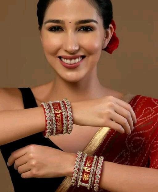 Rajasthani Punjabi Red Bride Bangles/Indian Wedding Chooda/Red Chura Bangles Bridal Punjabi Chura Wear Red and Golden Chura Set for Marriage