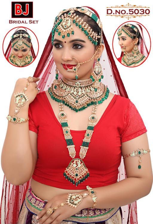 Elegant Green Kundan bridal set comes with all accessories/ Indian bridal jewelry/ high quality Gold plated kundan and Polki jewelry