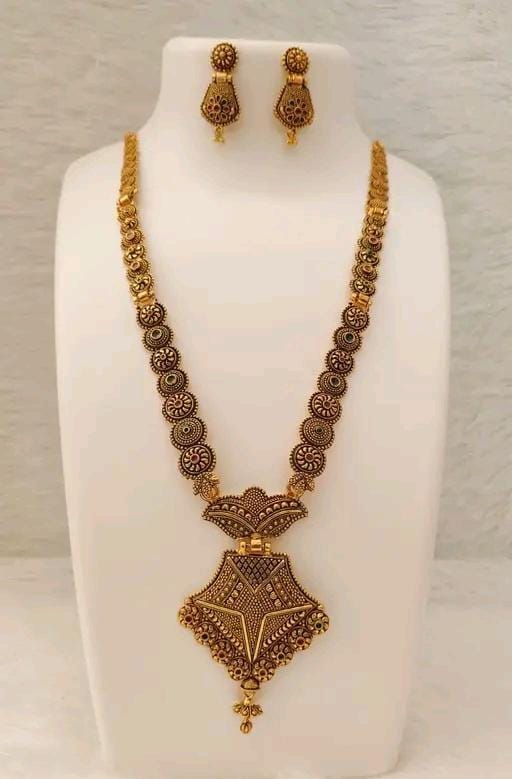 South Indian Bridal Antique Matte Gold Finish Long necklace Set, Handmade Gold Beaded Saree Jewelry Chic Necklace Set, Minimalist Jewelry