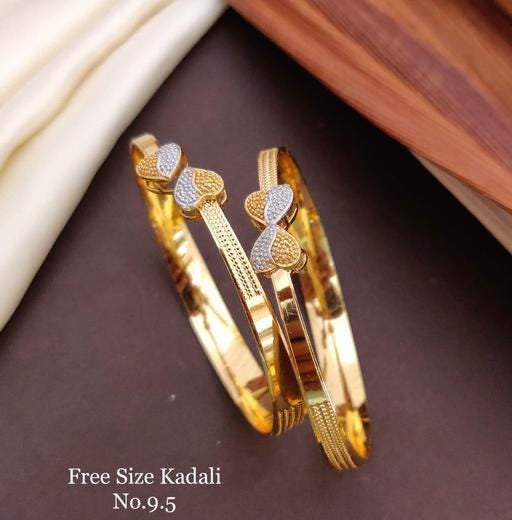 Classic Heart Golden Bangles, Gold Plated Wedding Party Wear Bangles Ethnic Jewelry Bangles Kada Bangles Set, Love Bracelet, Gold Bracelet